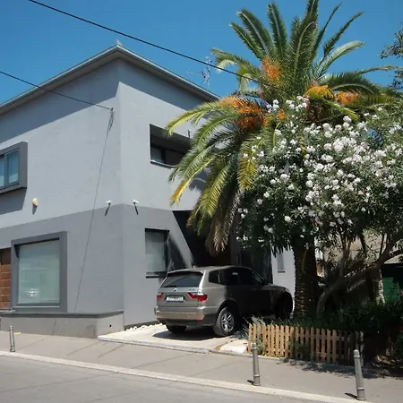 Few Steps From The Kastela